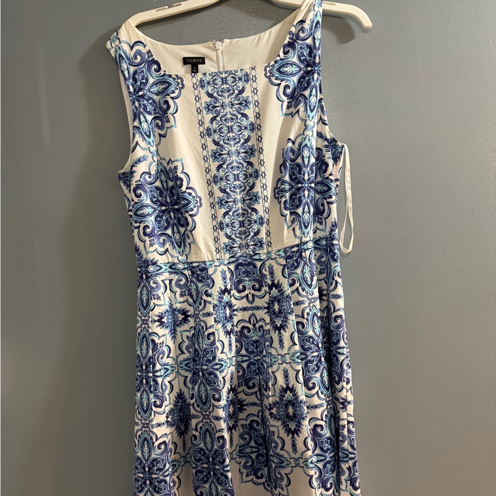 Elegant Blue and White Patterned Dress
